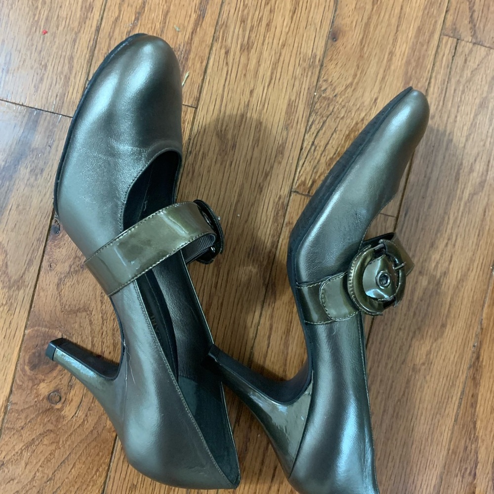 Elegant Black Mary Jane Heels
